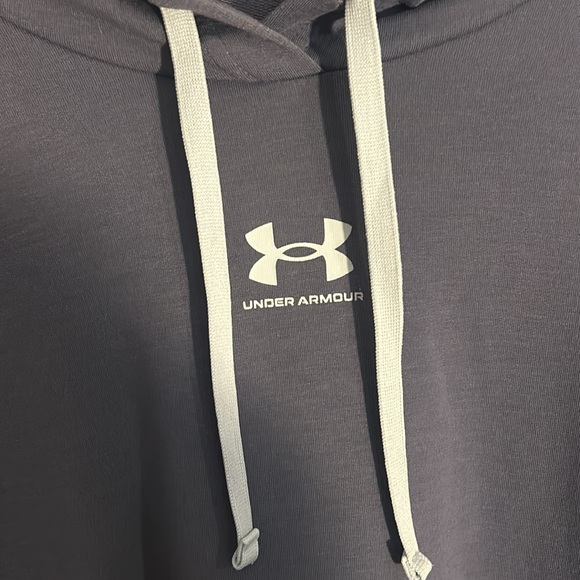Under Armour Light Hoodie - Picture 4 of 6